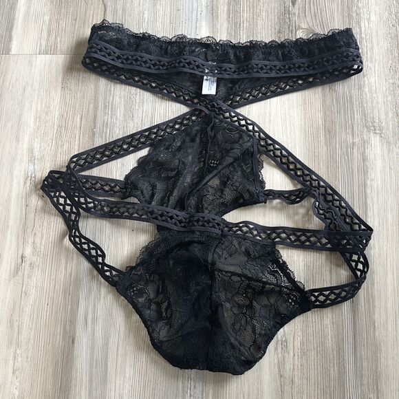 Adore Me Zig Zag Criss Cross Lace Lingerie NWOT Size xL - Picture 2 of 10